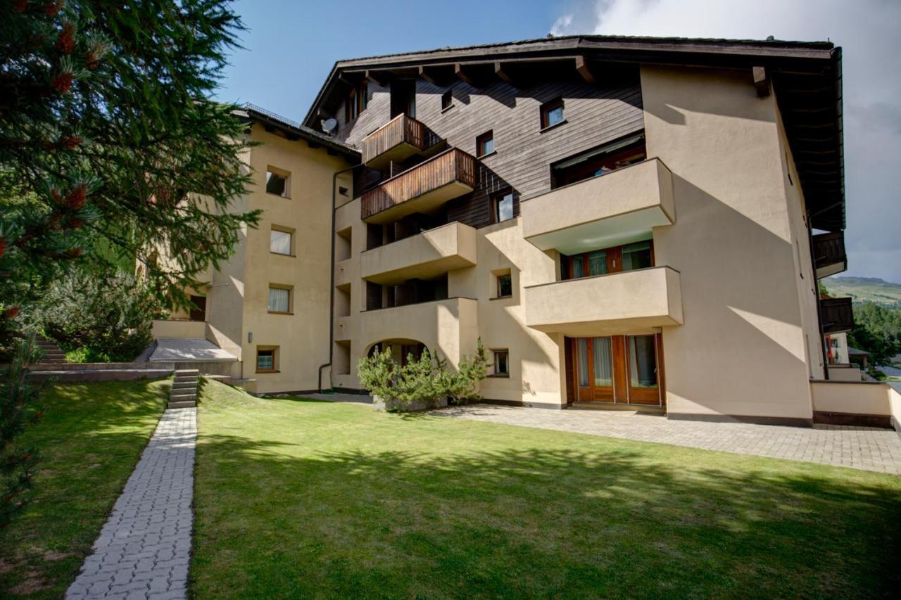 Chesa Munteratsch Apartamento Silvaplana Exterior foto